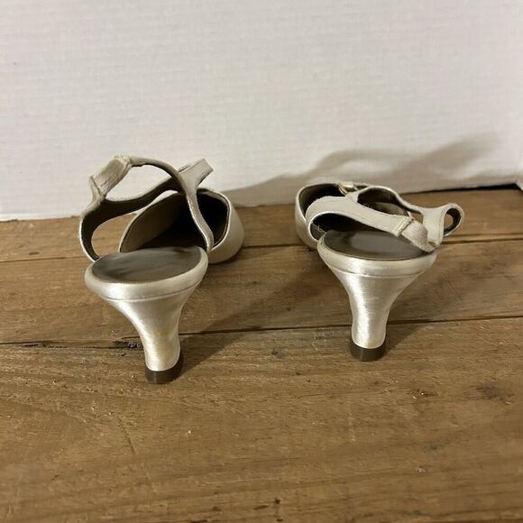 Night Life By Life Stride Womens Shoes White Fabric Cone Heels Size 7B #38014 - Picture 8 of 12